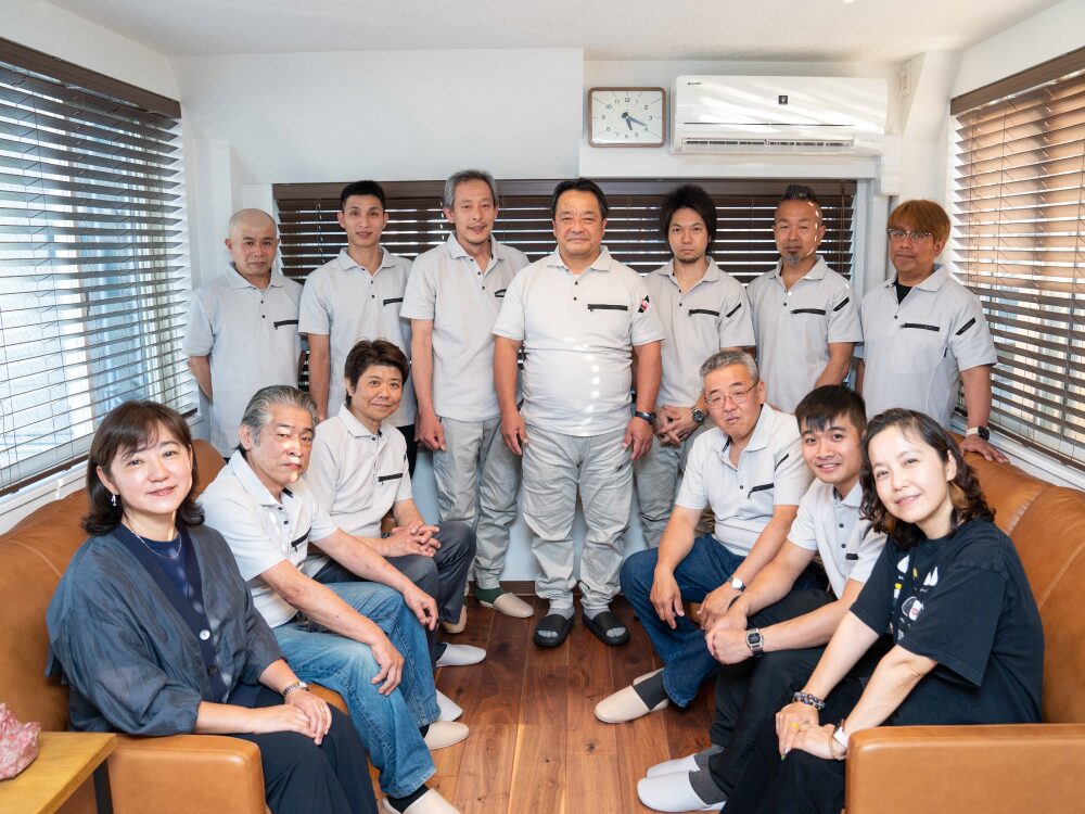 少数精鋭のスタッフ