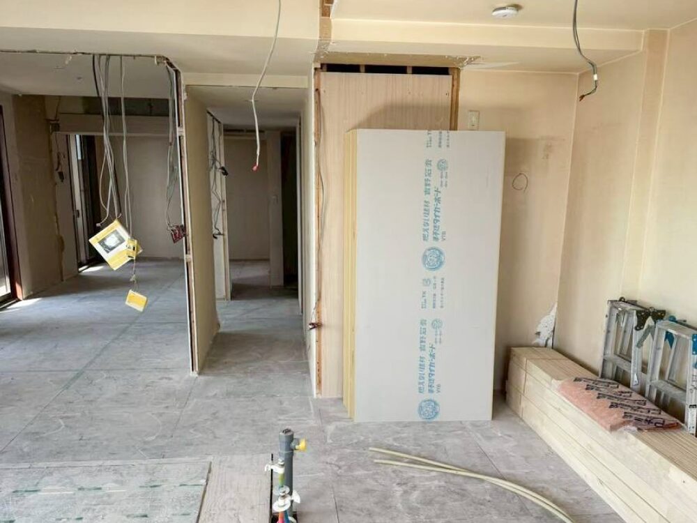 大阪市港区タワーマンションリノベーション::解体後の様子。